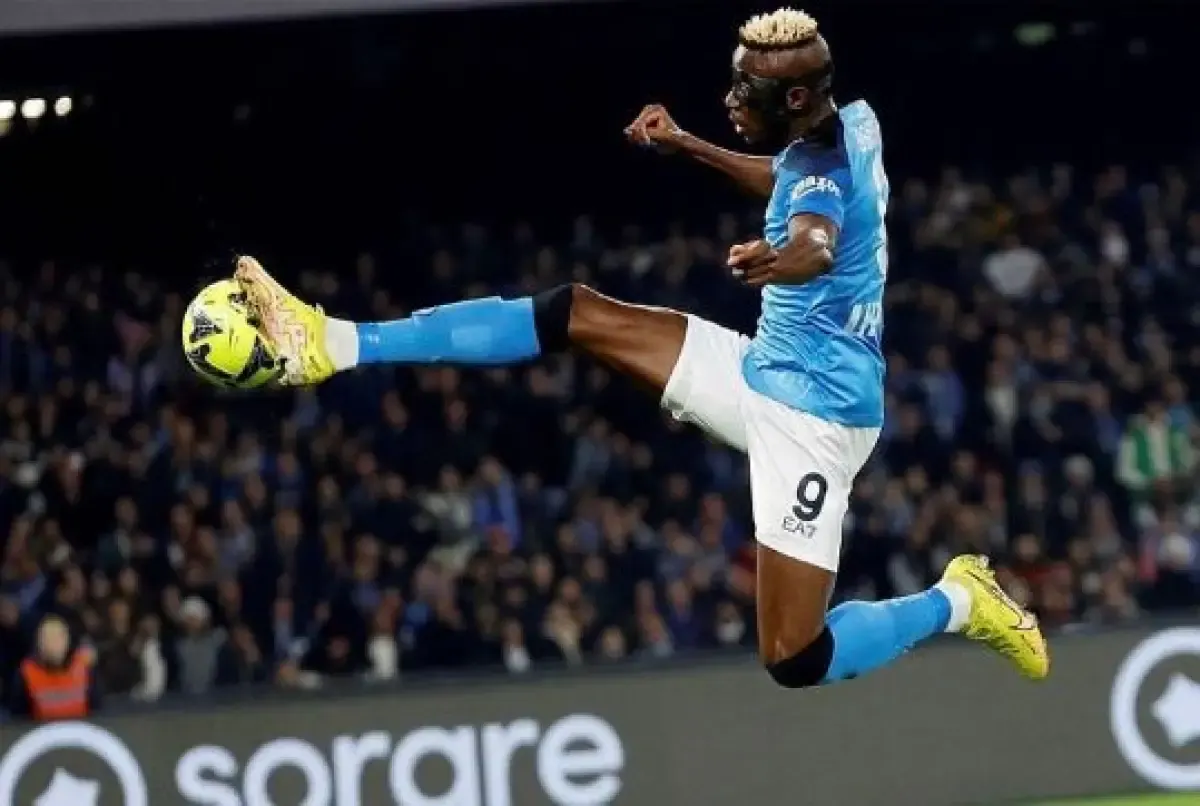Striker Napoli Victor Osimhen berpeluang meraih menyampai prestasi Cristiano Ronaldo di Serie A.  (Sumber : Instagram/victorosimhen9)