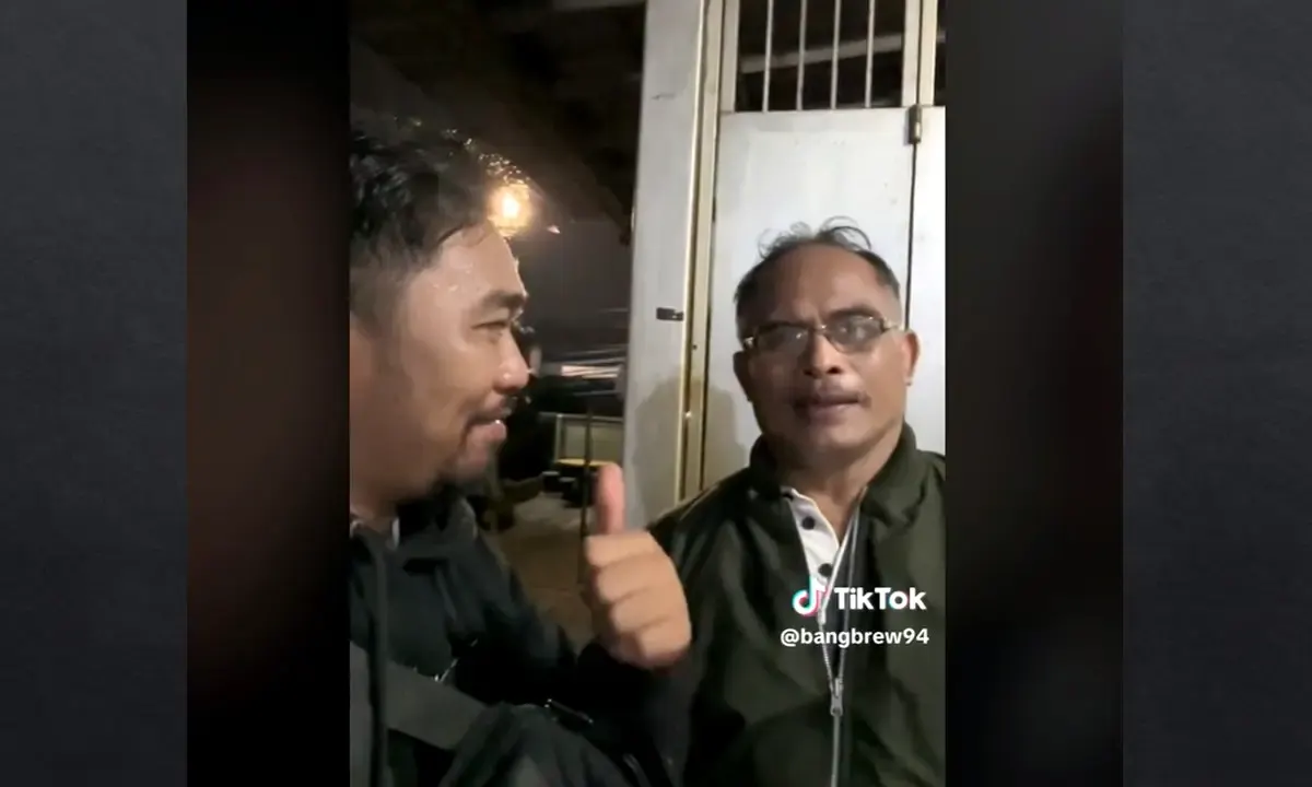 Meskipun Tinggal di Rumah yang Kumuh, Dokter Wayan Tetap Memiliki Banyak Pasien Karena Hal Ini! (Sumber : Tangkap Layar TikTok @bangbrew94)