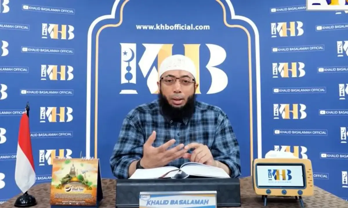 Kontroversi Ustadz Khalid Basalamah. (Sumber : youtube.com/Khalid Basalamah Official)