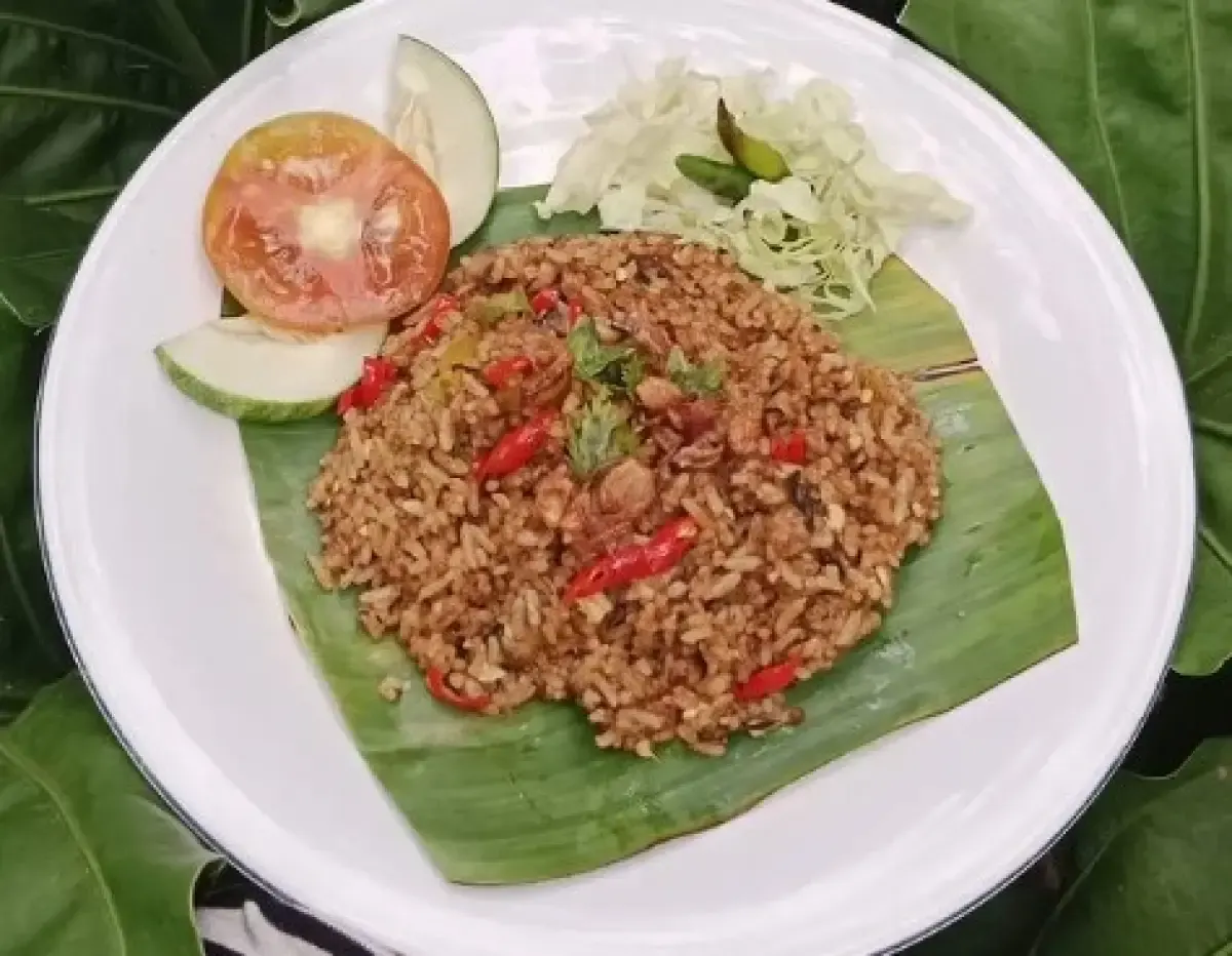 Resep Nasi Goreng Kampung, Mudah Dibuat Bikin Kangen Ibu di Kampung (Sumber : Instagram/simpleplankitchen)