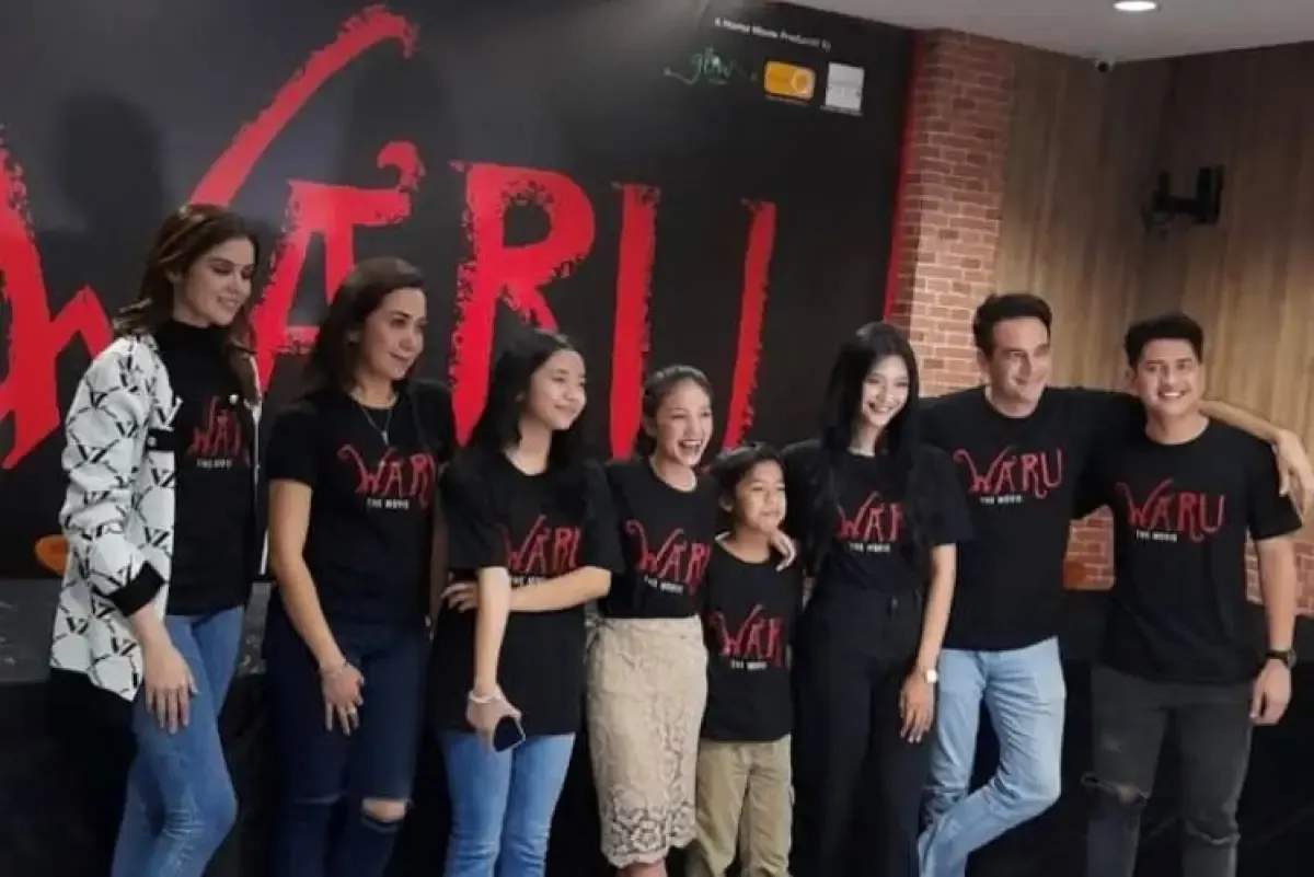 Para pemain film Waru. (Sumber : Twitter/@jnn________)