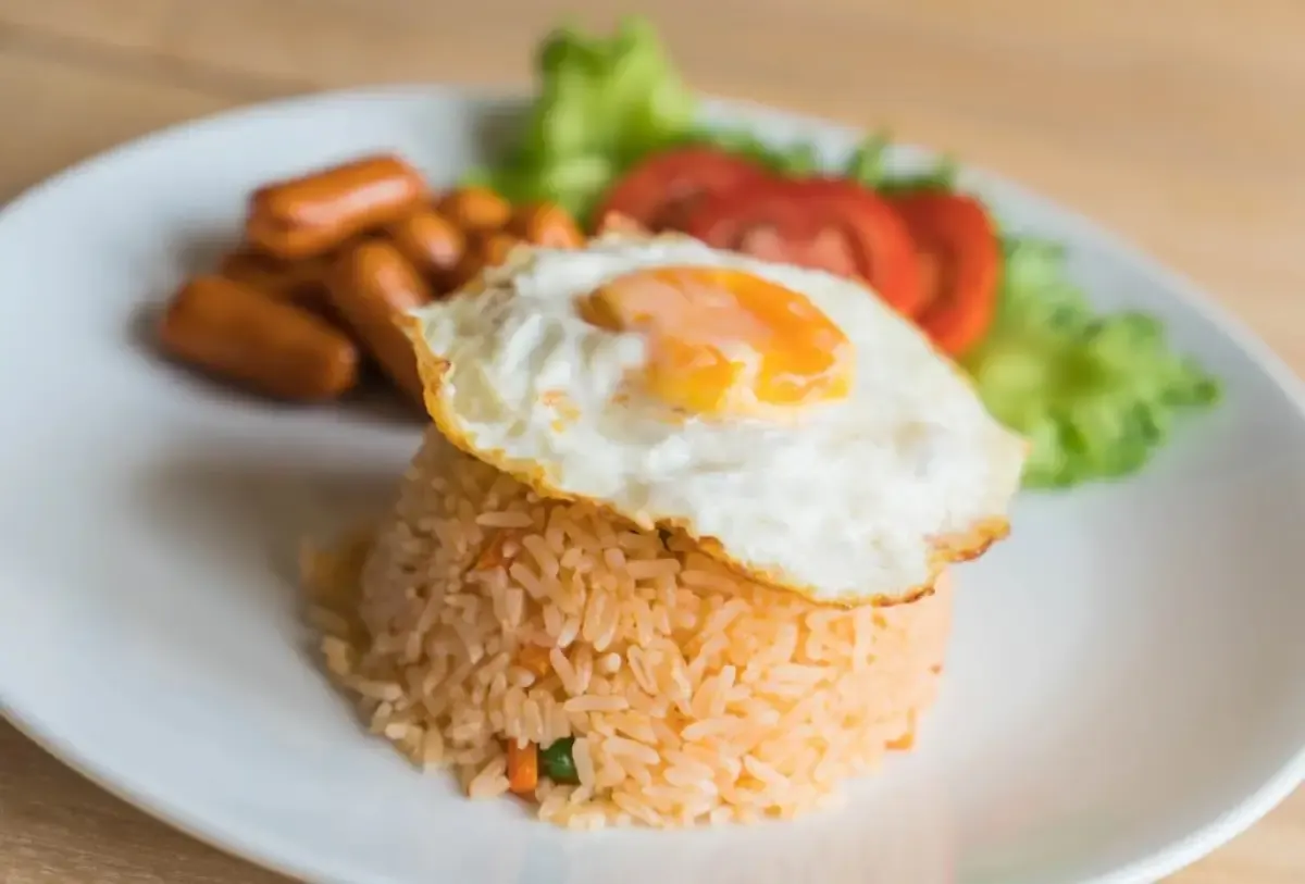 Ilustrasi Resep Nasi Goreng (Sumber : freepik/topntp26)