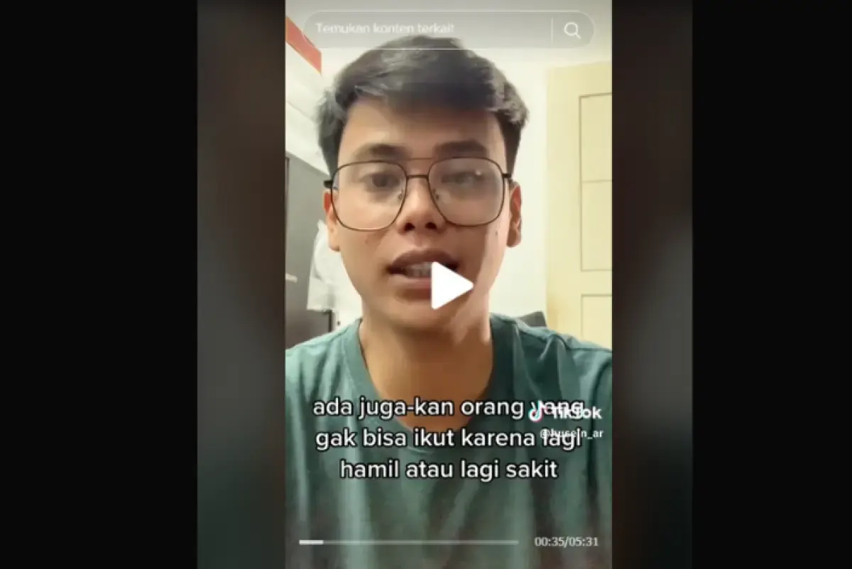 Sosok Husein Ali Rafsanjani seorang guru ASN di Pangandaran, Jawa Barat yang mengundurkan diri akibat intimidasi. (Sumber : TikTok/husein_ar)