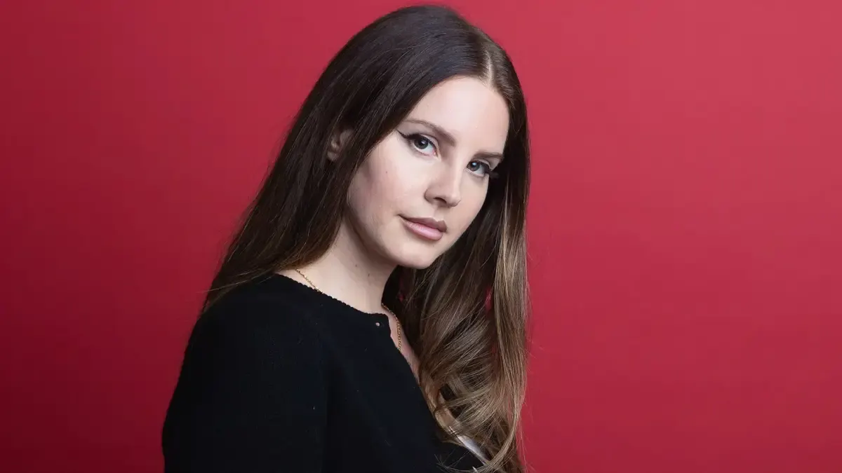 Lirik Lagu Say Yes To Heaven beserta Terjemahannya yang Dinyanyikan oleh Lana Del Rey (Sumber : Pinterest)