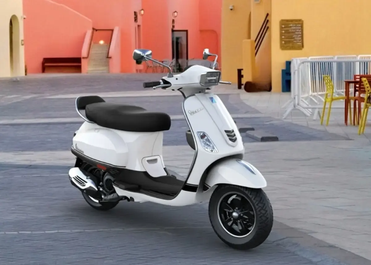 Ilustrasi Vespa Dual Series varian SXL (Sumber : financialexpress.com)