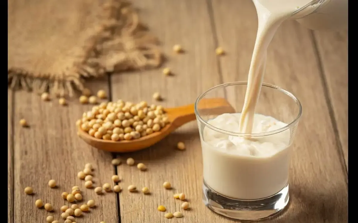 4 Manfaat Susu Kedelai Bagi Kesehatan Tubuh, Bisa Mengontrol Gula Darah dan Menjaga Kesehatan Jantung (Sumber : freepik.com)