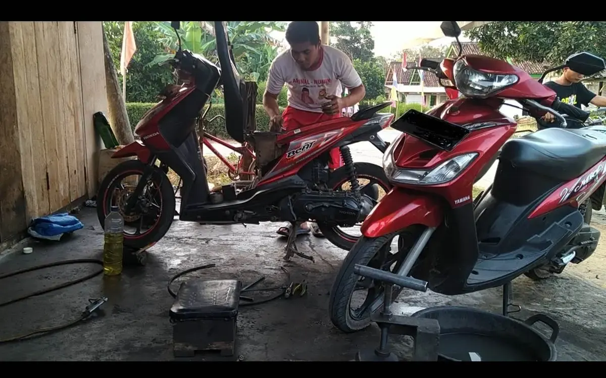 Daftar Bengkel Motor Buka 24 Jam di Wilayah Kabupaten Lampung Timur (Sumber : Tangkap Layar Bengkel Slamet)