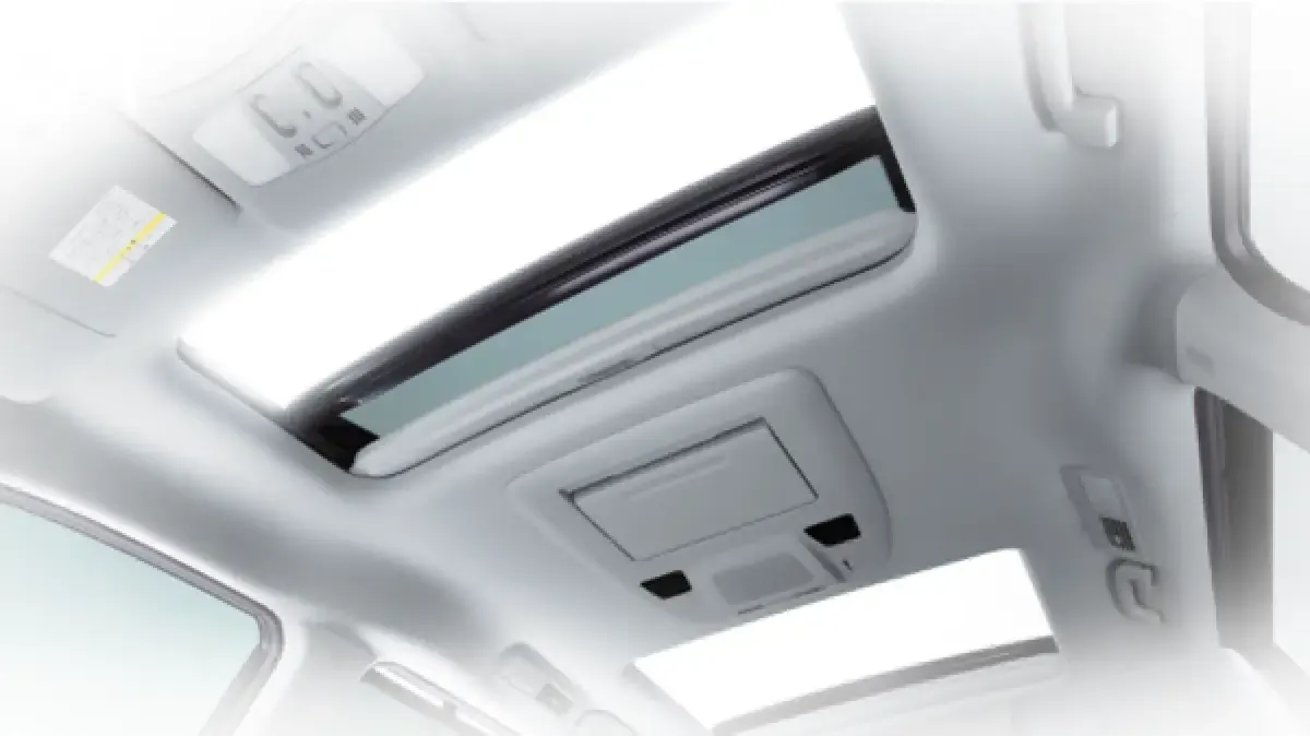 Ilustrasi sunroof mobil (Sumber : nissan.co.id)