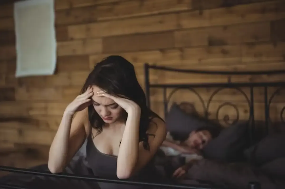 6 Penyebab Post Seks Blues: Perasaan Sedih yang Dialami Pria atau Wanita Saat Bercinta, Termasuk karena Gak Capai Orgasme (FOTO: Freepik.com)