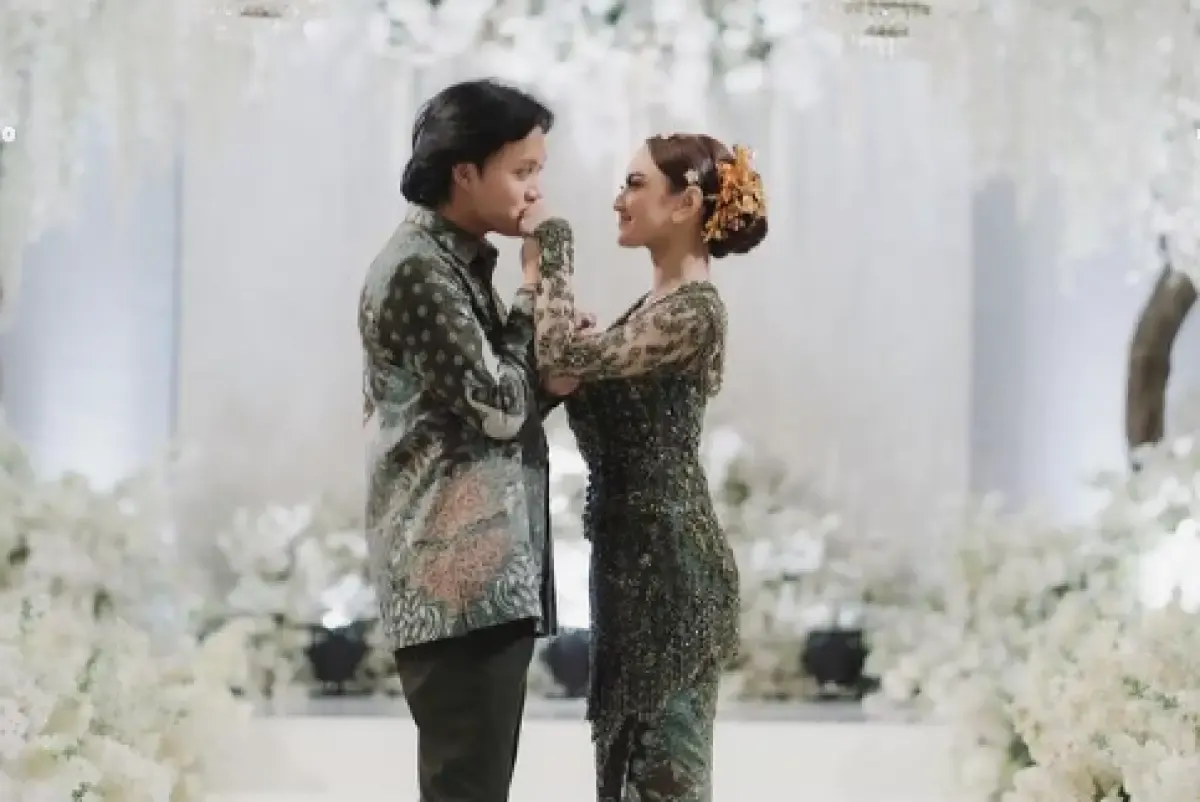 Mahalini dan Rizky yang resmi bertunangan. (Sumber : Instagram/mahaliniraharja)