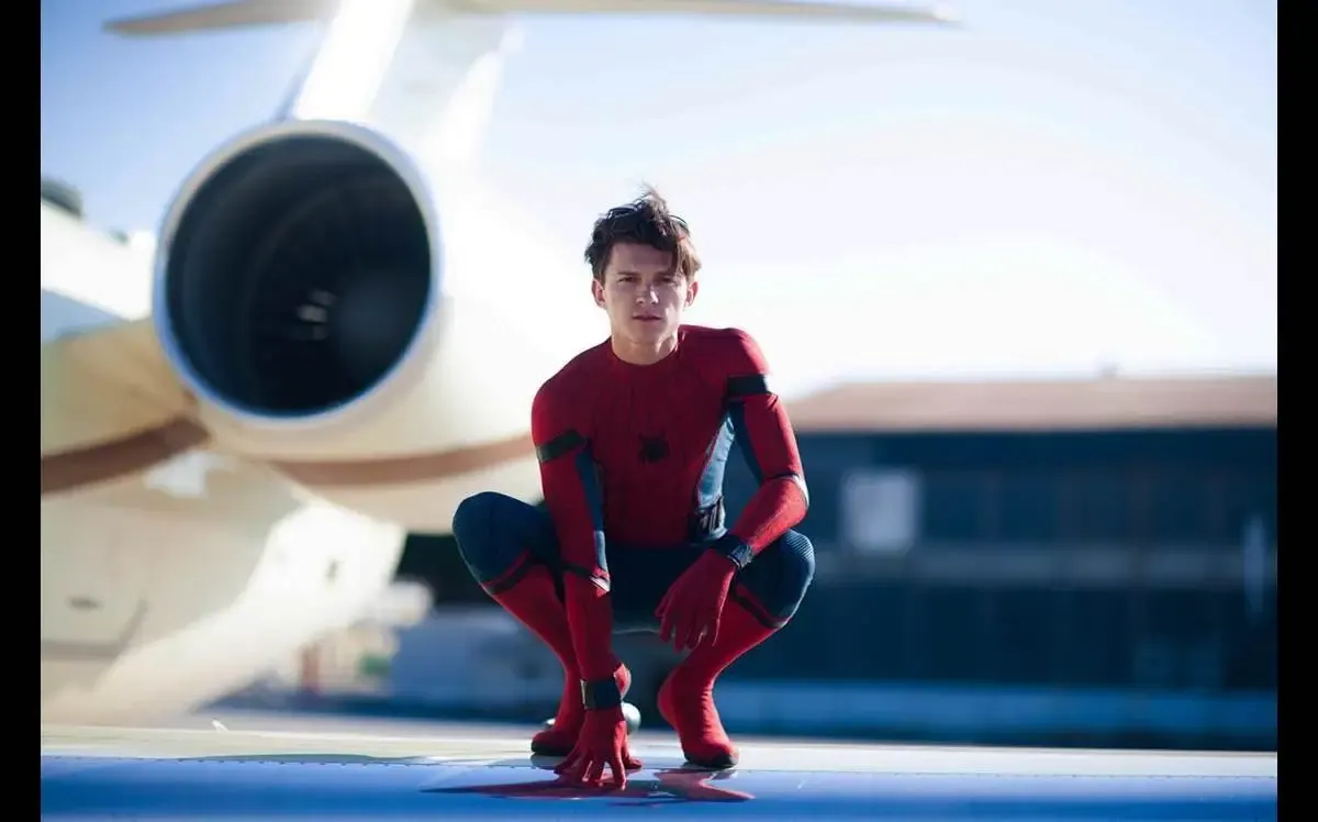 Tom Holland Konfirm bakal Kembali Berperan Sebagai Spider-Man. Sebut Aksi Mogok WAG Telah Menunda Film Spider-Man 4 (Sumber : Instagram @tomholland2013)