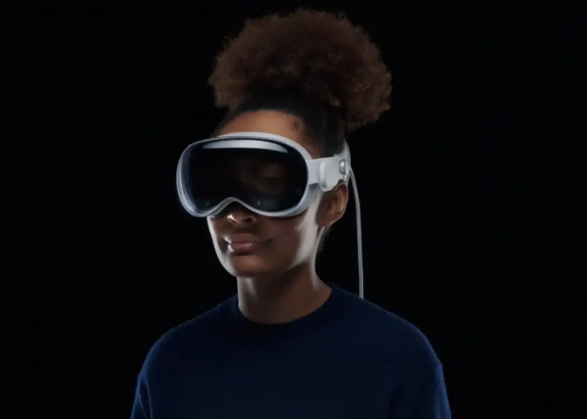 Ilustrasi Apple Vision Pro dengan fitur kemanan Optic ID (Sumber : apple.com)