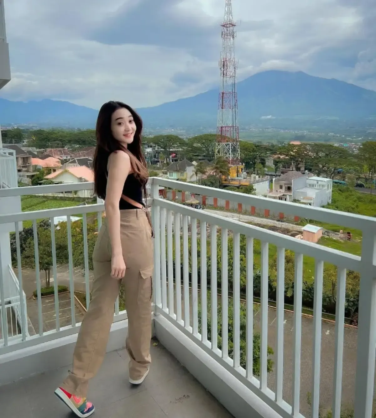 Profil Pedangdut Difarina Indra, Suka Cover Lagu yang Kecelakaan di Tol Jomo (Sumber : Instagram/difarina_reall)