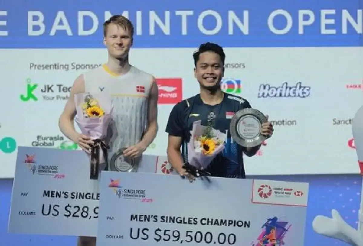 Anthony Ginting merebut gelar Singapore Open 2023.  (Sumber : Instagram/badminton.ina)