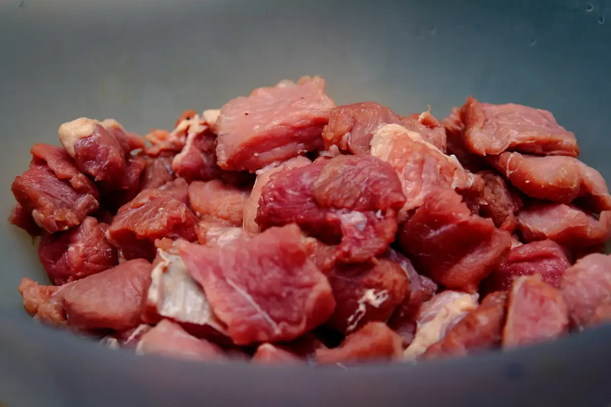 Ilustrasi daging kurban. (Sumber : unsplash.com/ Usman Yousaf)