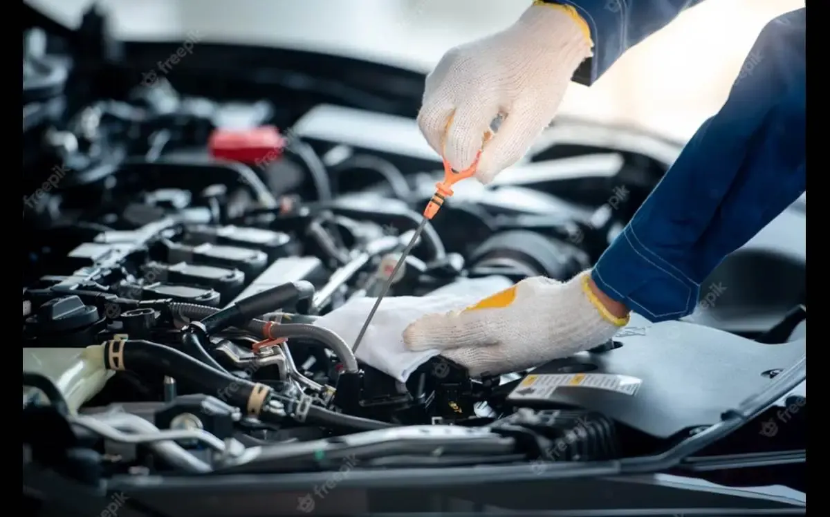 Daftar Bengkel Mobil 24 Jam Terbaik di Kabupaten Blitar Provinsi Jawa Timur (Sumber : freepik.com)