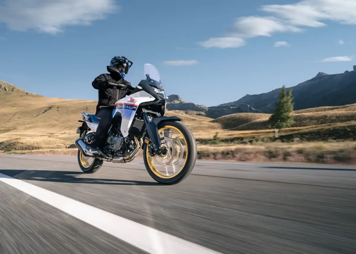 Honda XL750 TRANSALP (Sumber : astra-honda.com)