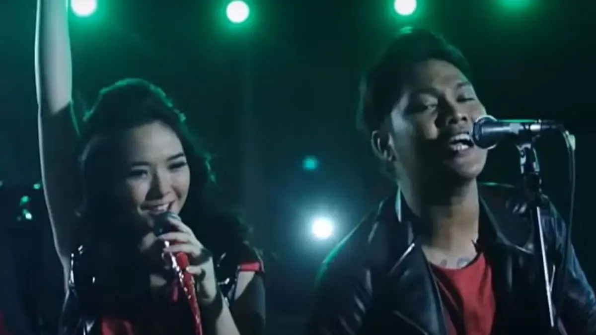 Kembali Viral di TikTok, Lirik Lagu Seluruh Nafas Ini Oleh Last Child feat. Gisel (Sumber : Pinterest)