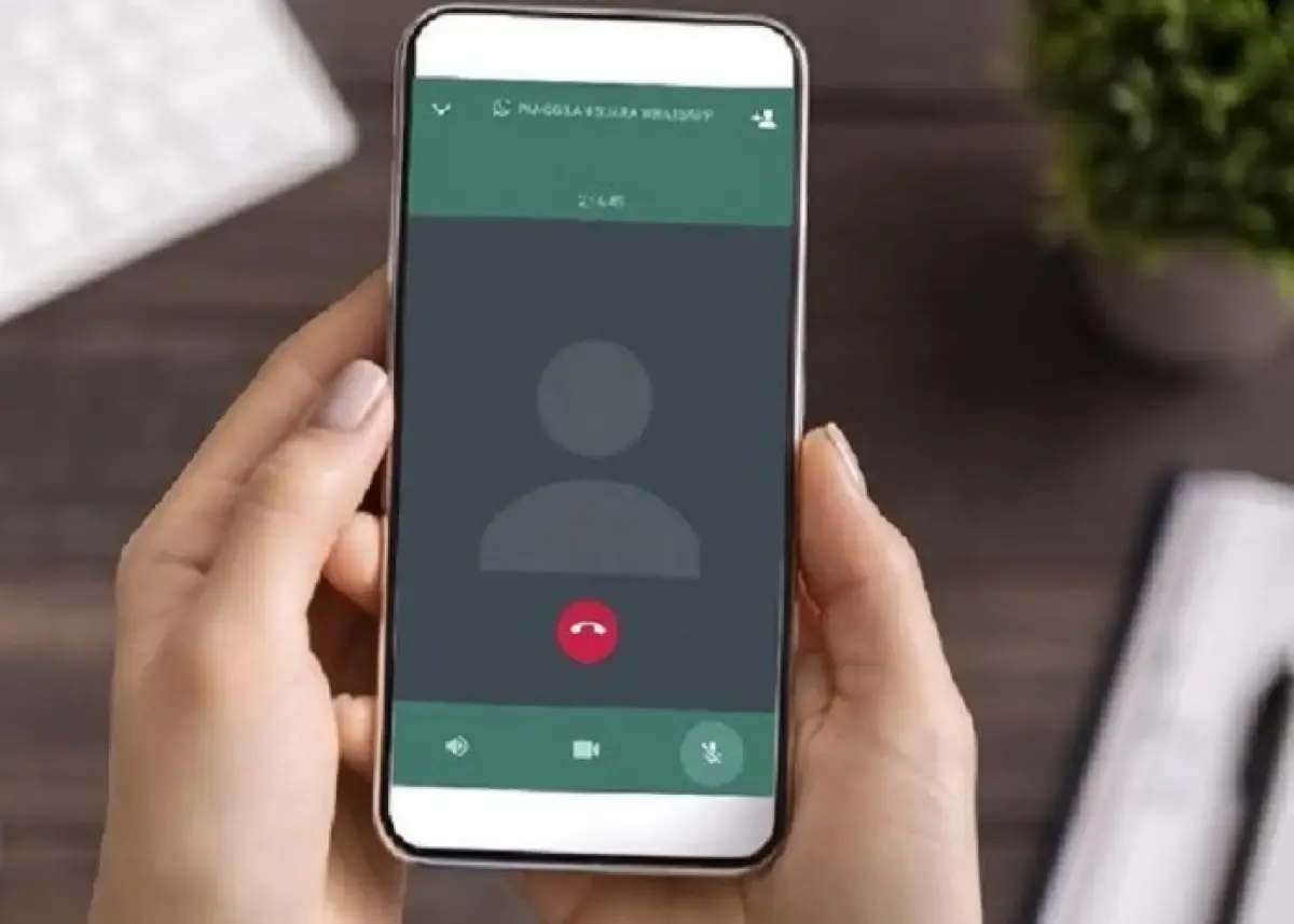 Ilustrasi panggilan WhatsApp yang putus-putus (Sumber : istockphoto)