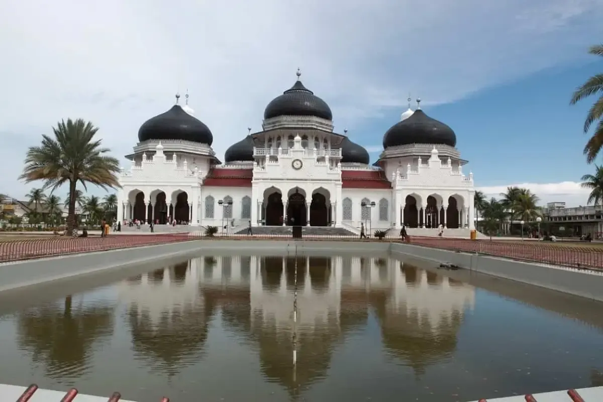 Lirik Lagu Daerah Bungong Jeumpa dari Nanggro Aceh Darussalam yang Menggambarkan Semangat dan Keindahan Alam Aceh (Sumber : Pinterest)