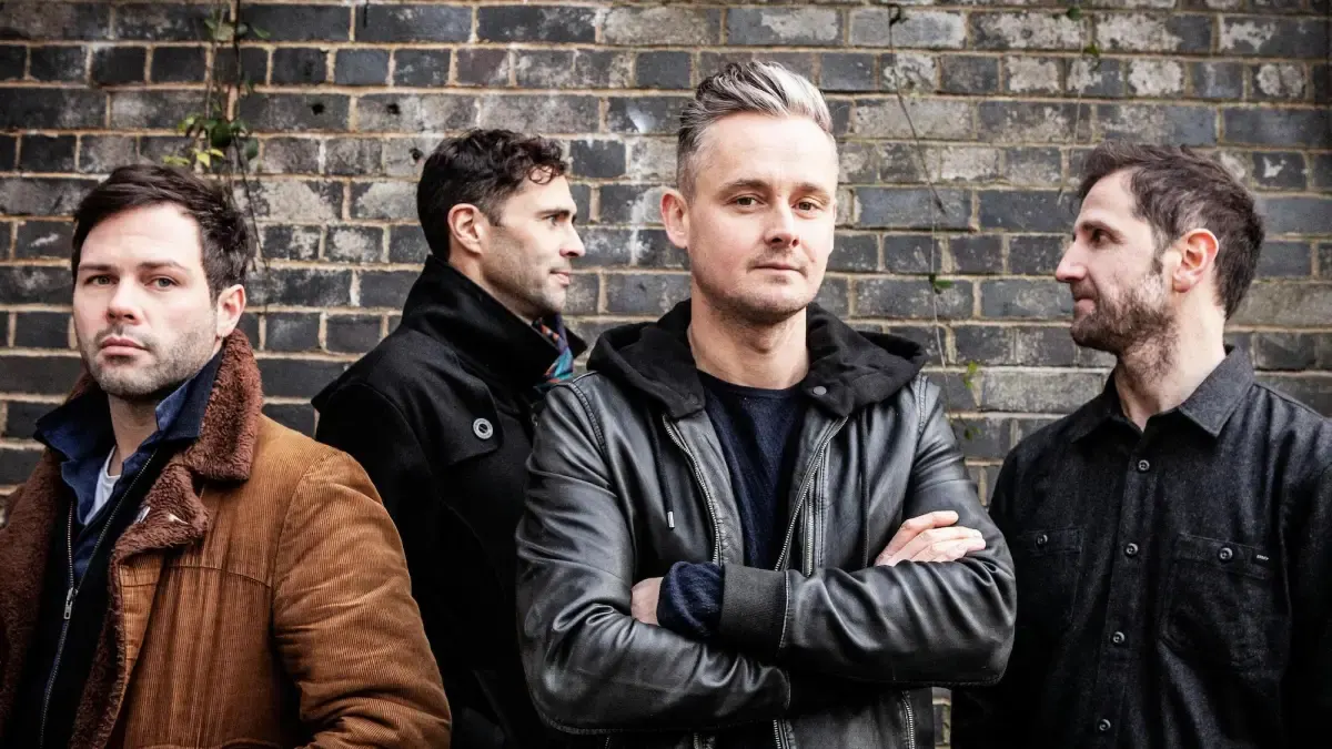 Lirik dan Chord Gitar Lagu Somewhere Only we Know yang Dinyanyikan Oleh Band Rock Asal Inggris Keane (Sumber : Pinterest)