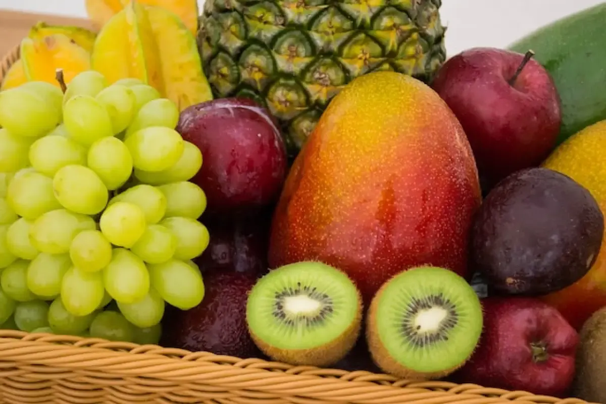 Ilustrasi buah segar.  (Sumber : unsplash.com/@jkakaroto)