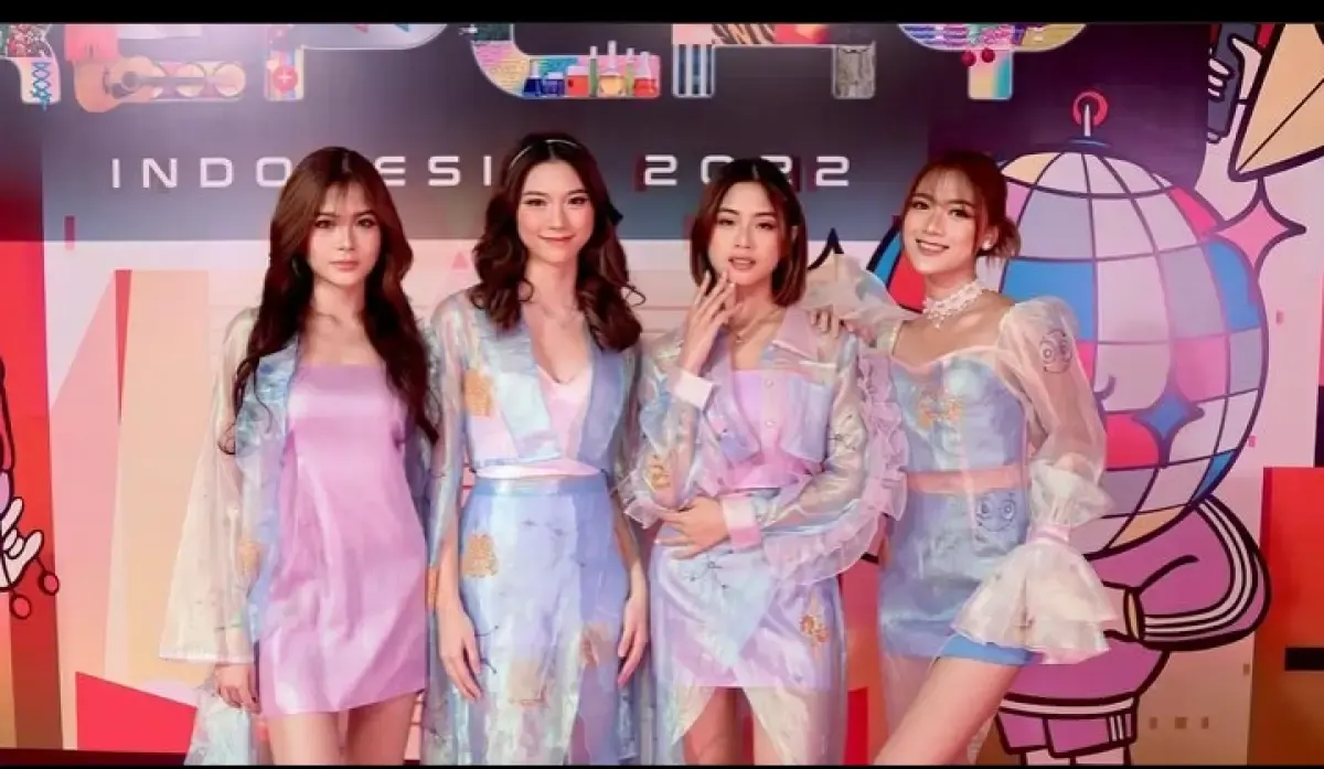 Member StarBe (Instagram.com/starbeofficial/)
