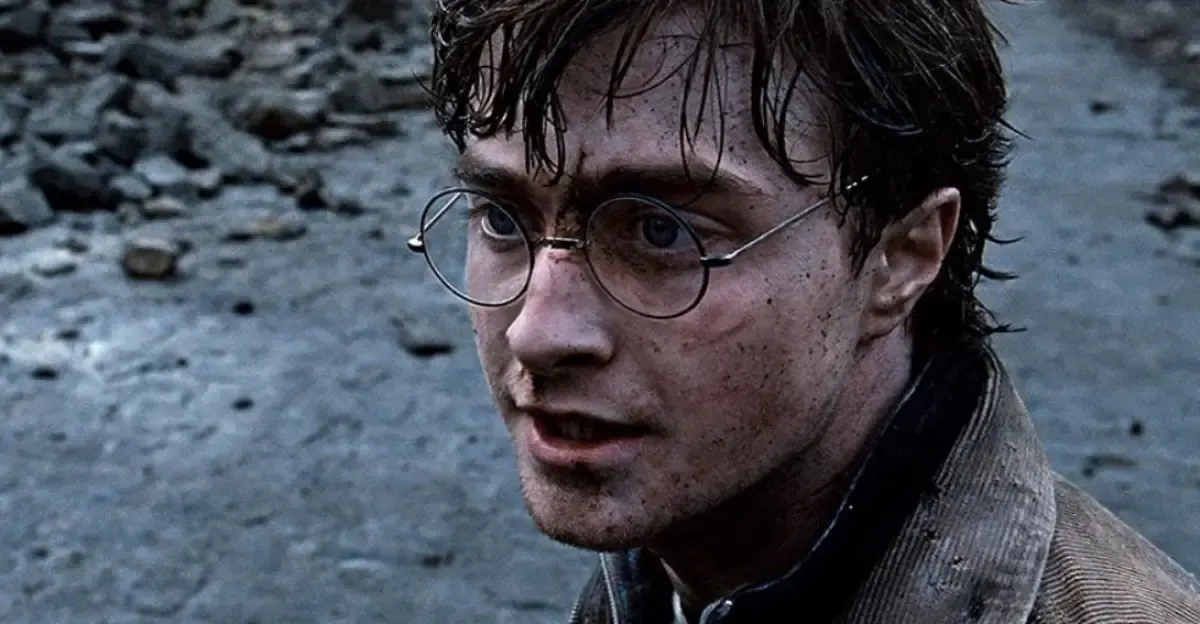 Daniel Radcliffe Mengungkapkan Tidak Akan Kembali di Seri Harry Potter Reboot, Merasa Senang Jika Ada yang Bisa Meneruskan Peran Harry Potter (Sumber : heroichollywood)