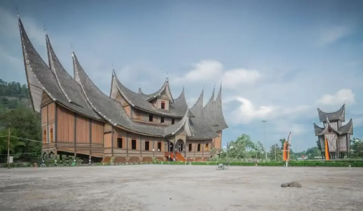 Sebelum Nego Sama HRD Ketahui UMP Padang Sumatera Barat 2023 (Sumber : Freepik/user6064369)