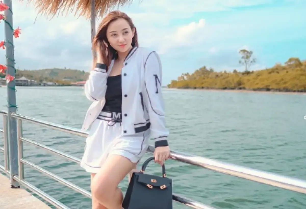 Sosok Meisita Lomania yang didapuk jadi pemeran utama dalam film Kutukan Calon Arang. (Sumber : Instagram/meisitalomania)