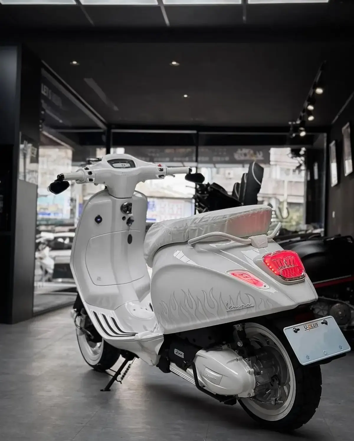 Modifikasi Vespa Matic konsep Proper (Sumber : Instagram/vespamaticmodifikasi)