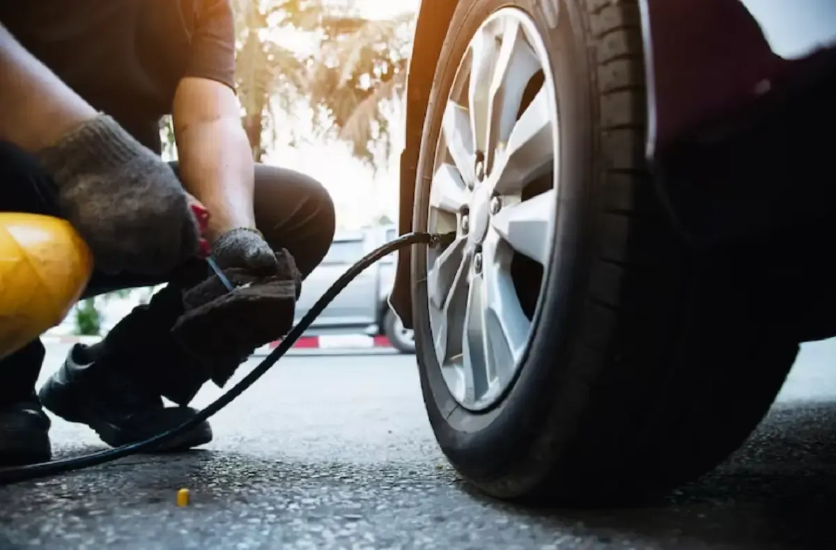 Ilustrasi ban mobil yang diisi dengan nitrogen (Sumber : Freepik.com)