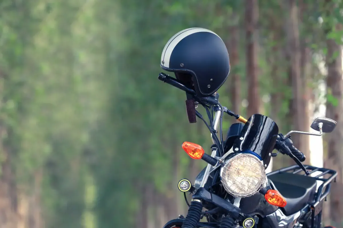 13 Barang Bawaan Wajib Dibawa Saat Touring Motor, Pastikan Punya Duit dan Sehat Jasmani Rohani! (FOTO: Freepik/jcomp)