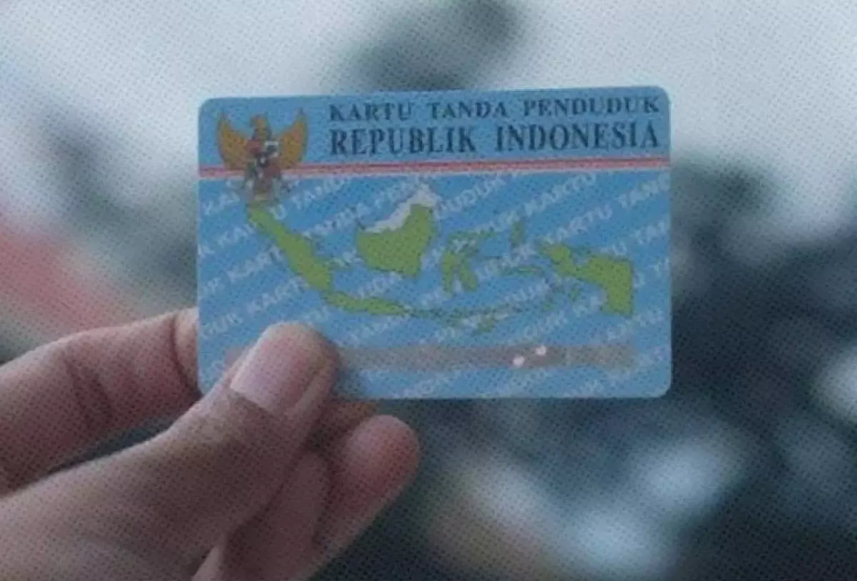 Ilustrasi KTP. (Sumber: Instagram/@halokrw)