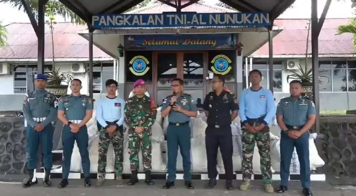 Lagi, Tim Gabungan TNI AL Gagalkan Selundupan Pakaian Bekas dari Malaysia Lewat Nunukan (FOTO: Dinas Penerangan TNI AL)