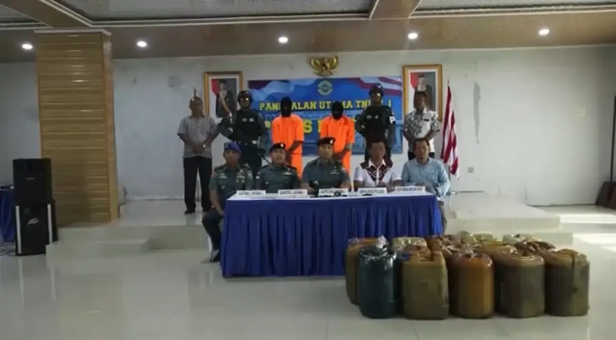 Tim TNI AL Belawan Tangkap Pelaku Tapping Solar dan Sita Narkoba Jenis Sabu-sabu (FOTO: Dinas Penerangan TNI AL)