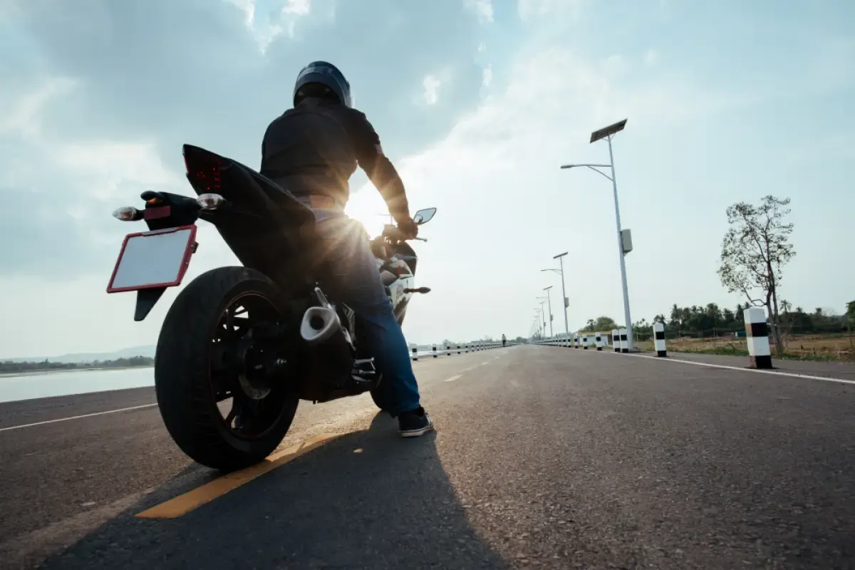 8 Manfaat Utama Motor Rutin Diservis, Malah Makin Hemat Uang Loh Gengs! (FOTO: Freepik/Jcomp)