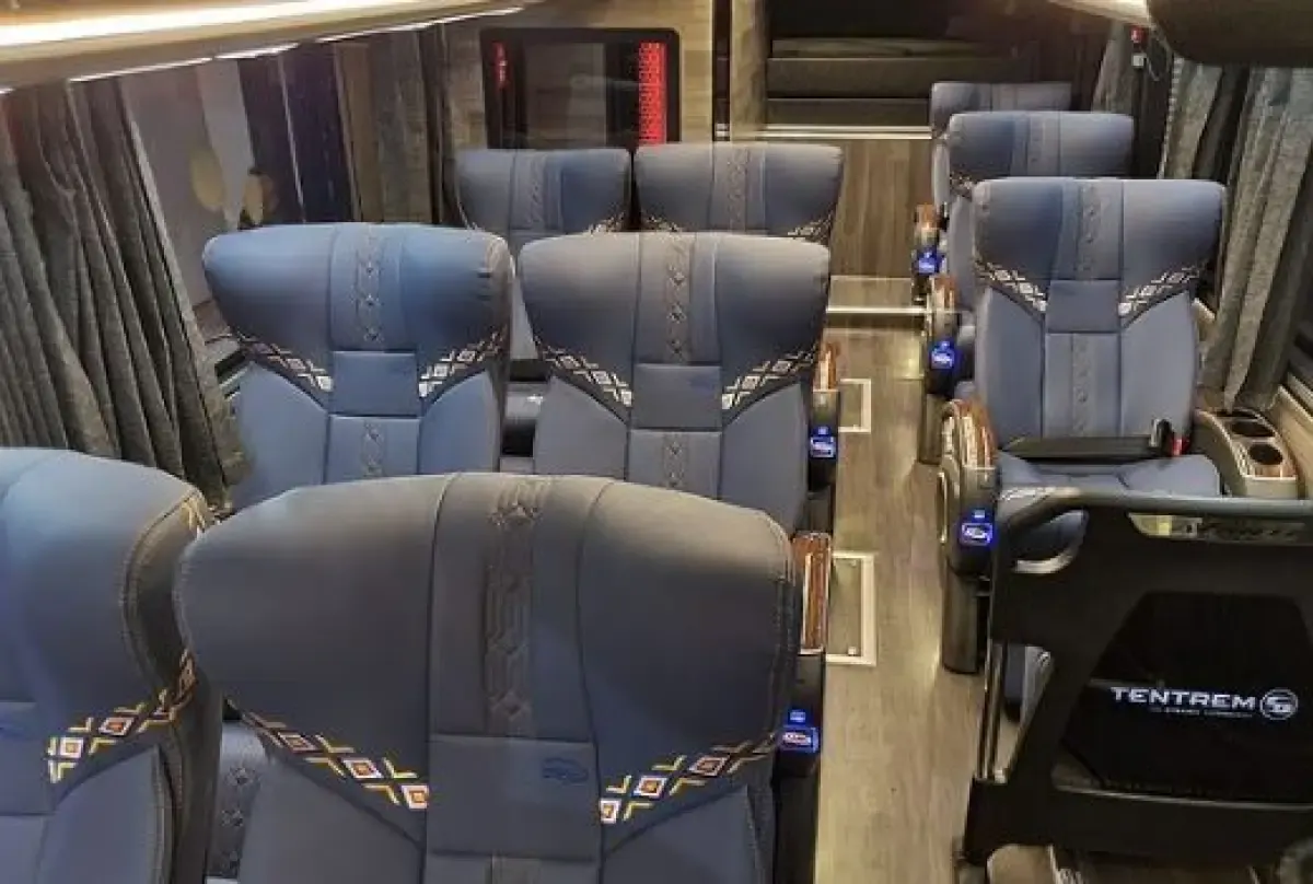 Bangku bus Rimba Kencana menjadi favorit PO bus Tanah Air.  (Sumber : Instagram/hai.rimbakencana)