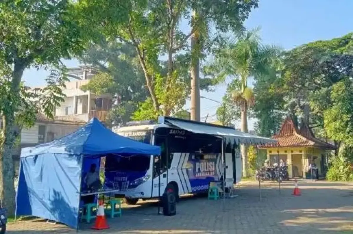 Potret mobil layanan SIM keliling.  (Sumber : ntmcpolri.info)