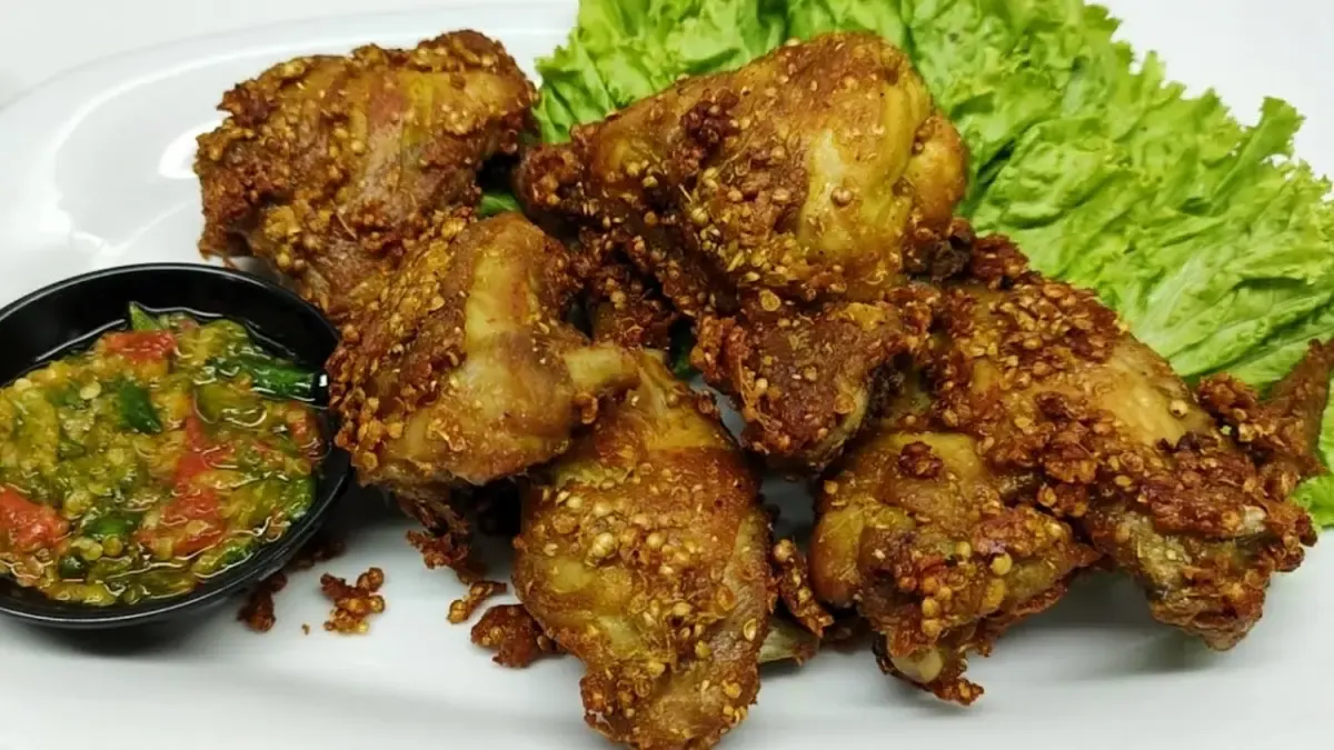Resep ayam oreng ketumbar (Sumber : YouTube.com/CR COOK)