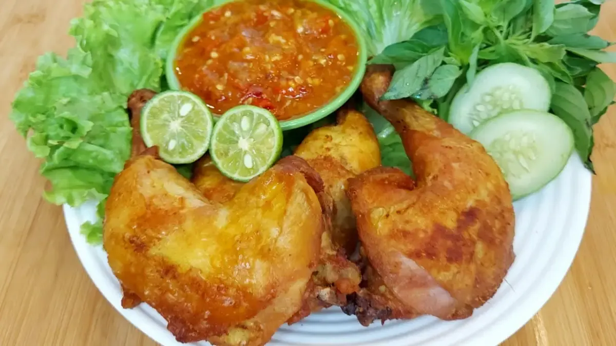 Resep Ayam goreng pecel ayam (Sumber : YouTube.com/Dapur Fany)