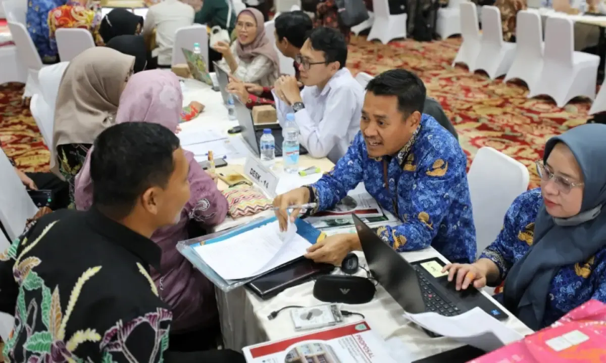 Desk Sekolah Rakyat yang dibuka di Jakarta 17-23 April 2025. (Sumber: Kemensos)