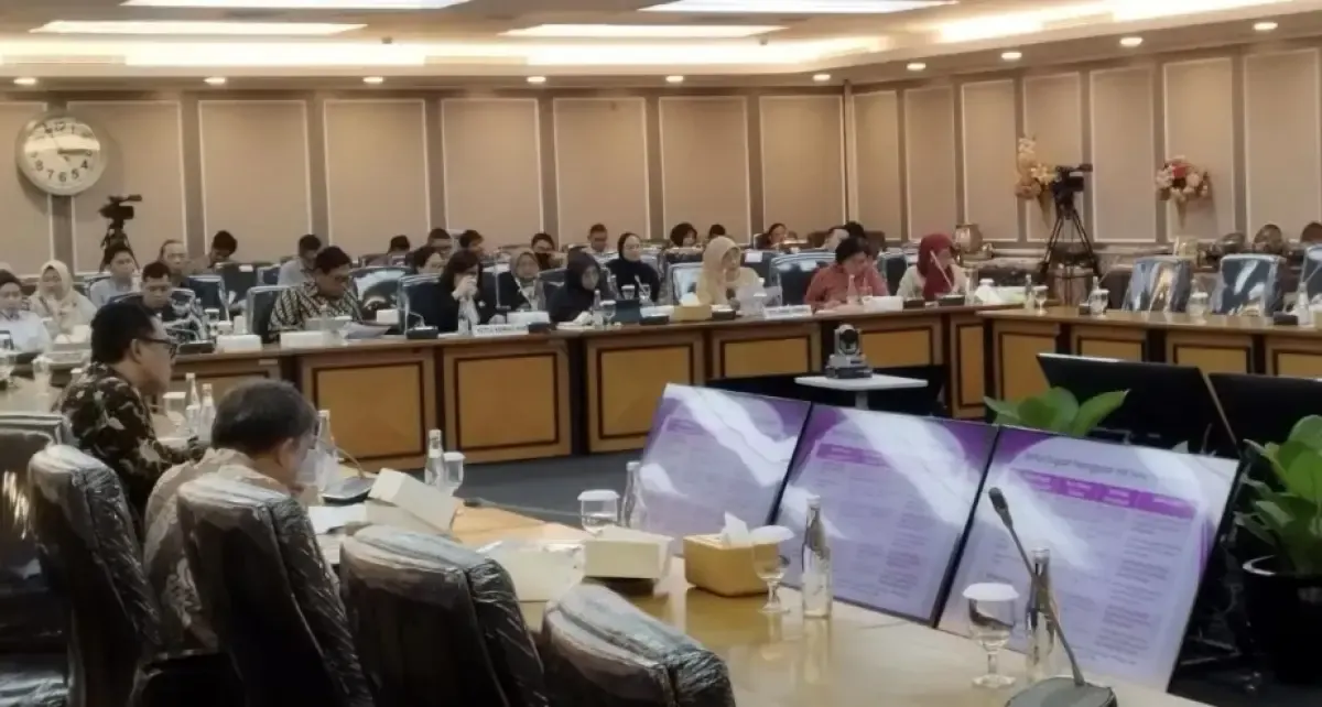Komnas HAM menghadiri audiensi dengan Komisi XIII DPR RI di kompleks parlemen, Jakarta, Rabu (23/4/2025). (Sumber: Antara)