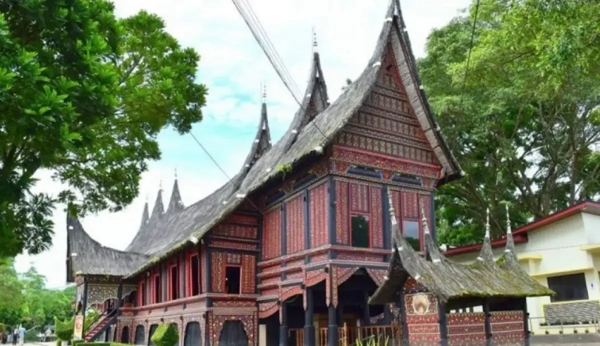 Ilustrasi Rumah Gadang. (Sumber: Antara)