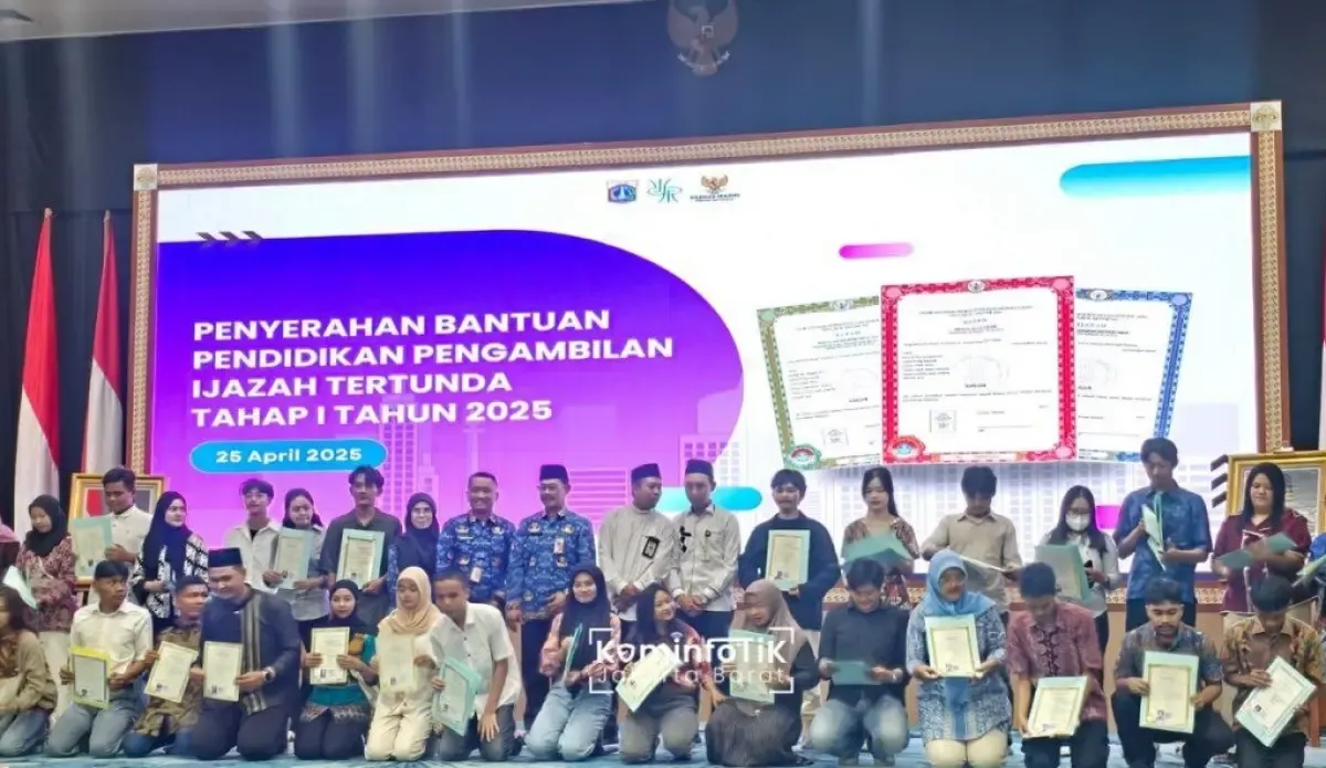 Baznas Jakbar Tebus 76 Ijazah Siswa Tak Mampu. (Sumber: Kominfotik Jakbar)