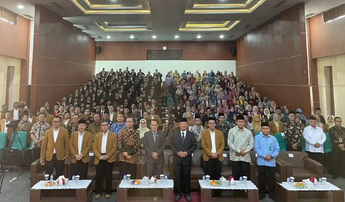 UIN Sunan Gunung Djati Kukuhkan Ribuan Guru Siap Jalankan Kurikulum Berbasis Cinta (Sumber : Dok. Kemenag)