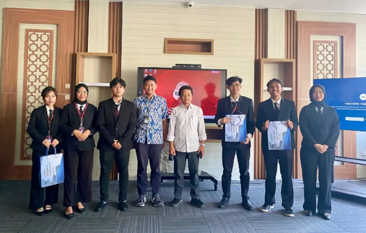 Kabid Gakum KPPU Kanwil III Jadi Juri di Final Legal Opinion UIN Sunan Gunung Djati (Sumber : Dok. KPPU)