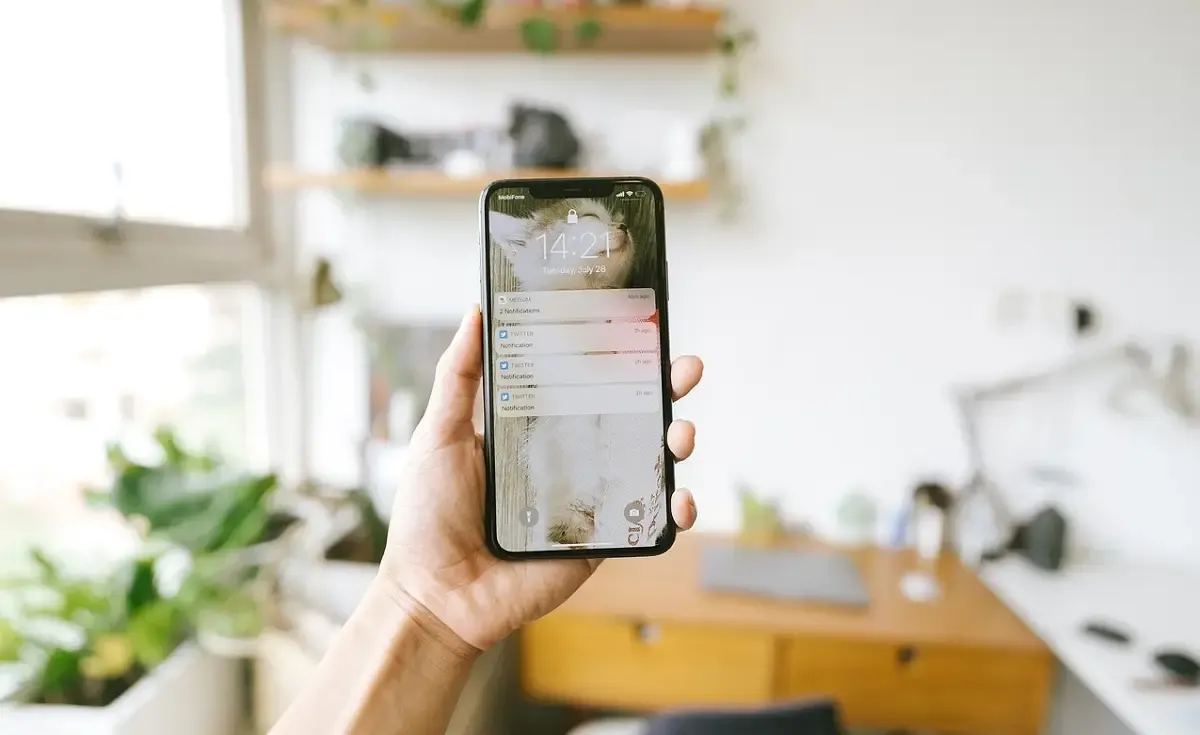 Ilustrasi iPhone 17 Air (Sumber : Pixabay/tranmautritam)