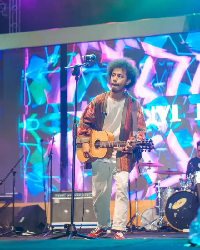 Raim Laode Ciptakan Lagu Komang untuk Apresiasi Perempuan Bali, Siapa?