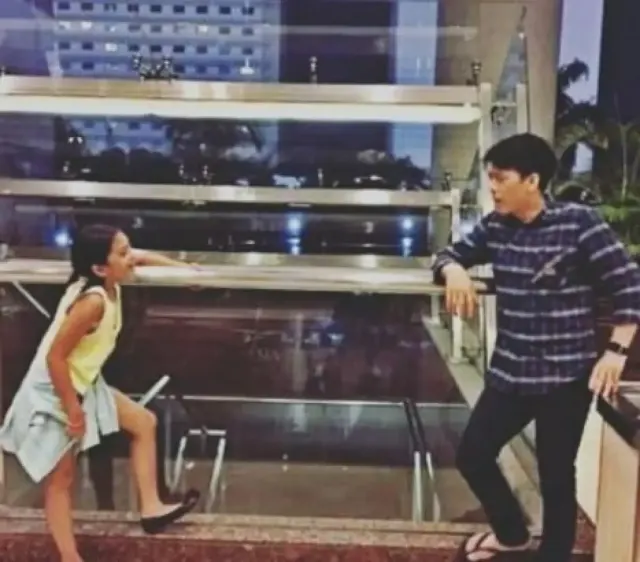 5 Momen Kebersamaan Ariel dan Alleia, Pelukan dan Ciuman bikin Baper